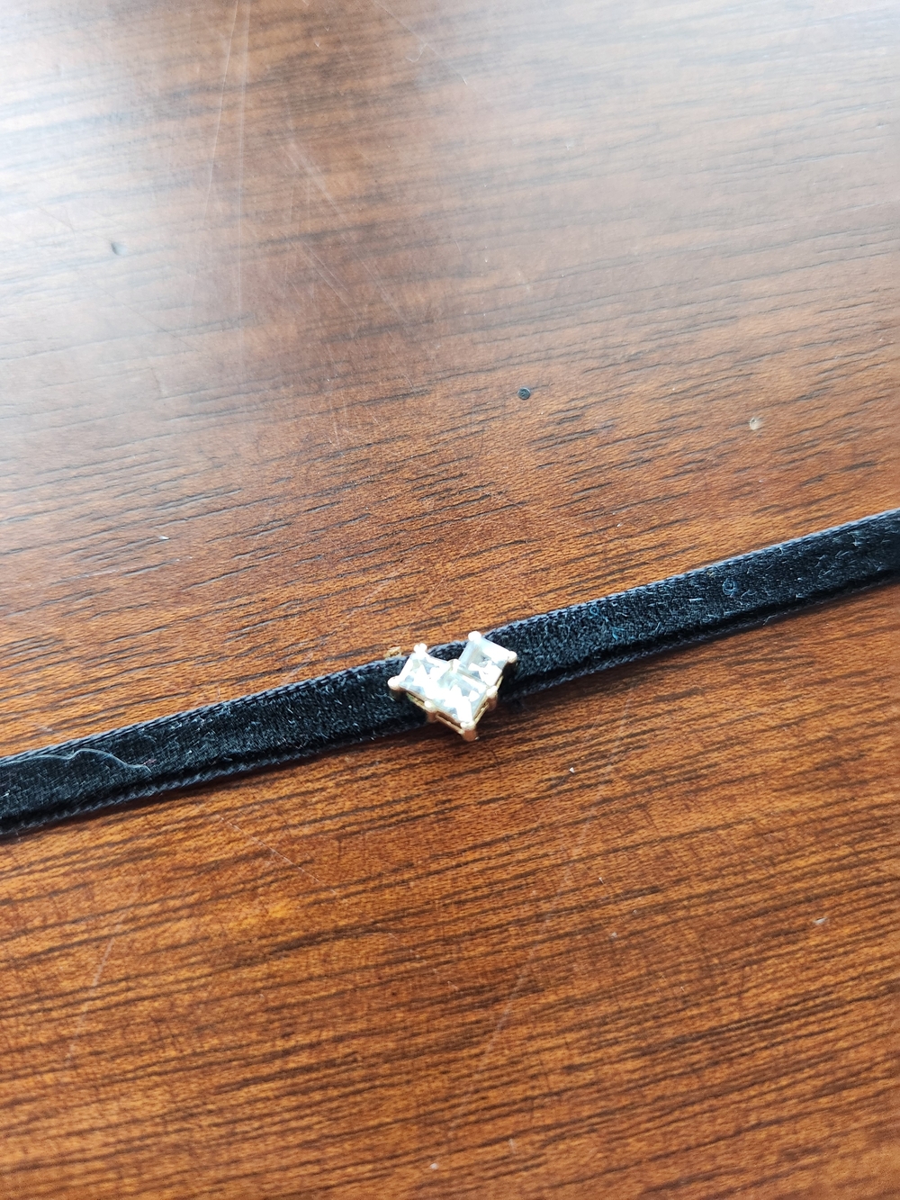 💎Black Velvet Choker with Center Heart Gemstone